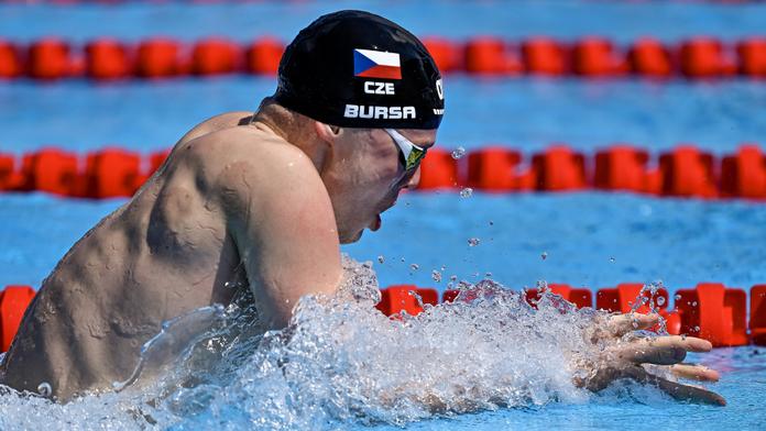 Český plavec Jakub Bursa