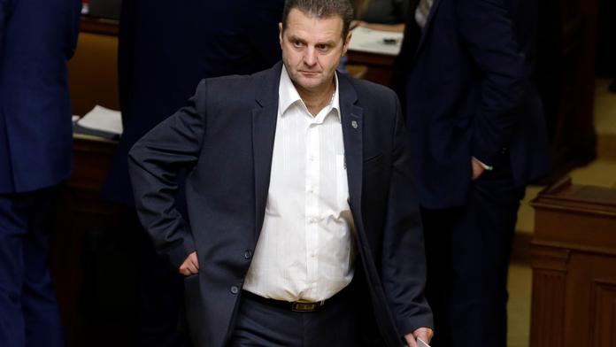 Konec poplatků za televizi a rozhlas? Komunista Ondráček má plán