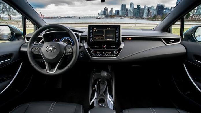 Toyota mění strategii. Přejmenuje svoje auta, Auris končí