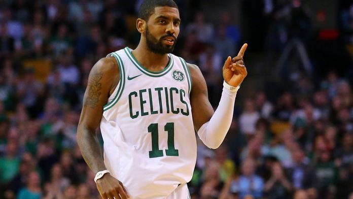 Boston porazil Milwaukee a fanouškům překazil oslavy výročí