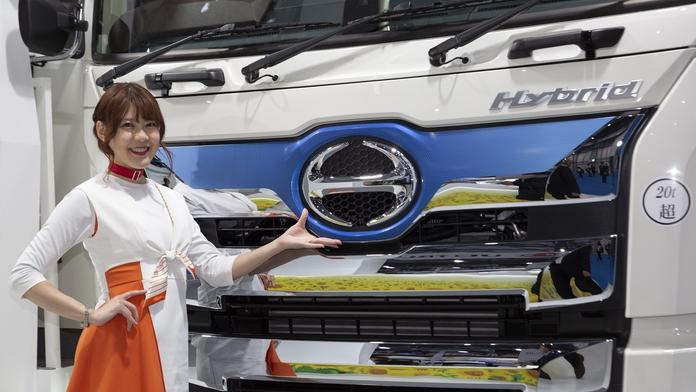 Soud potvrdil astronomickou pokutu nákladní divizi Toyoty. Podváděla s emisemi
