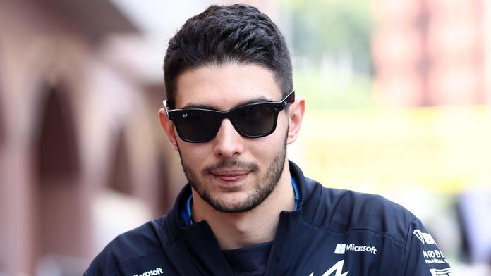 Vítěz závodu F1 po boku nováčka. Ocon bude v Haasu lídrem