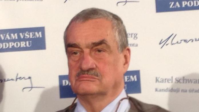 Schwarzenberg prohrál v momentě, když poslal Beneše do Haagu
