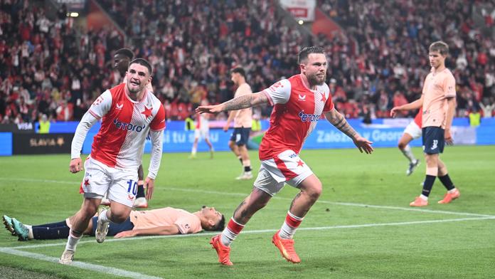Slavia otočila zápas s Pardubicemi. Plzeň vybojovala výhru gólem v nastavení