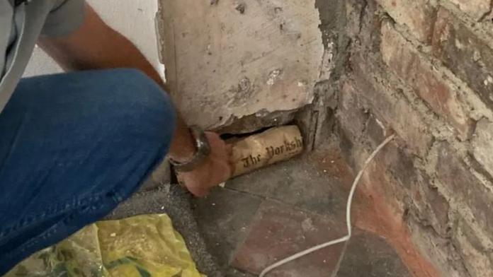 Ve zdi rodinného domu našli 71 let starý dopis. Všechny zaskočilo, pro koho byl