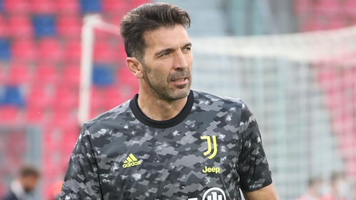 Emotivní návrat brankáře Buffona. Po 20 letech je zpátky v Parmě