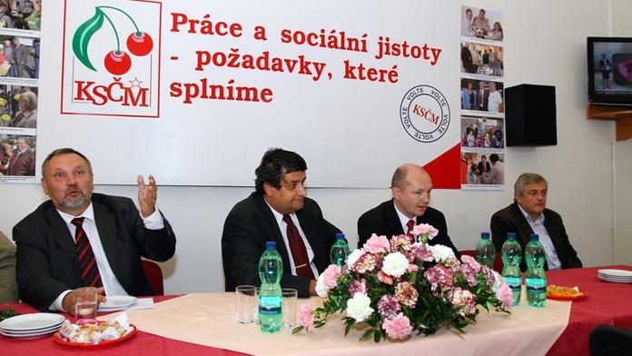 PRŮZKUM: Komunisté oslovili 100 tisíc nových voličů