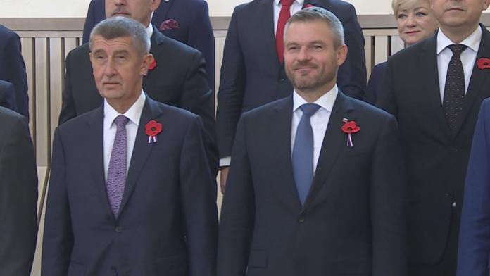 Armády Česka a Slovenska mají nakupovat společně. Zrychlí doprava mezi zeměmi
