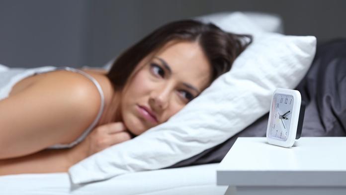 Konec střídání časů je v nedohlednu. Poslanci tlačí na EU, aby to vyřešila. ANKETA