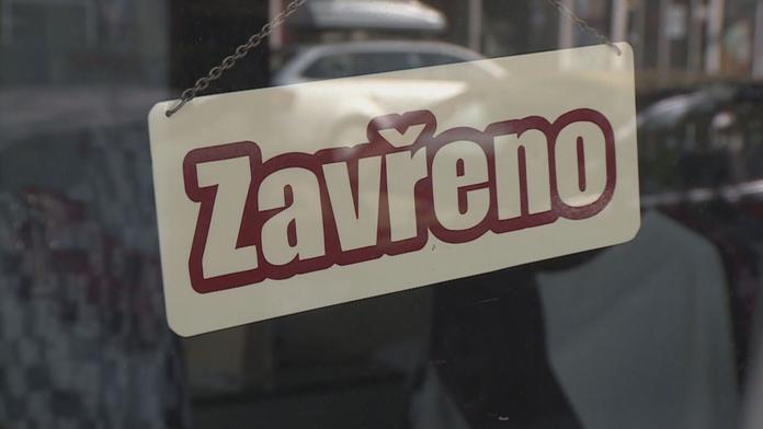 Druhá vlna viru bude mít následky, varuje ekonom. Tato odvětví jsou v ohrožení