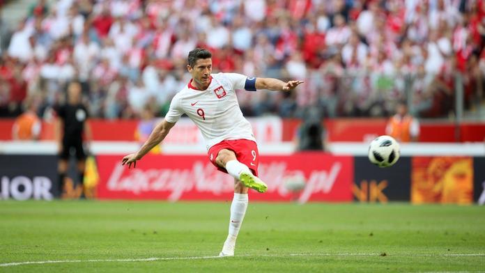 Polsko je ve formě! Lewandovski sestřelil Litvu krásným přímákem