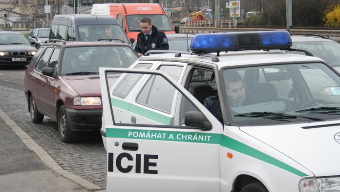 Policie chytala opilce za volantem