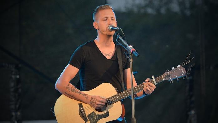 Těžká rána pro zpěváka Pekaře. Našli mu nádor a musí na operaci: Bojím se