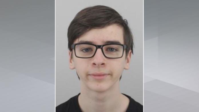 David (16) po hádce s matkou odešel z domova. Pátrá po něm policie