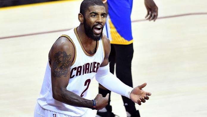Výměna hvězd v NBA: Cleveland poslal Irvinga do Bostonu!