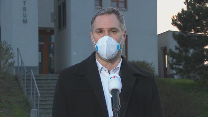 Hřib chce očkování nepojištěných cizinců, tlačí na ministerstvo