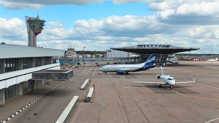Srazili jsme zvíře, hlásili piloti. Na dráze letiště našli mrtvého muže