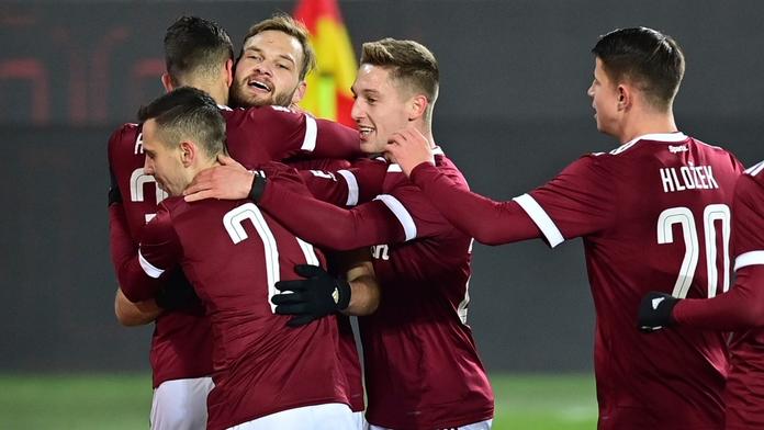 Pulkrab hattrickem sestřelil Bohemku, vyhrála také Slavia