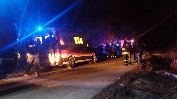 Pod dětmi se probořil led! Polským záchranářům se jedno zachránit nepodařilo