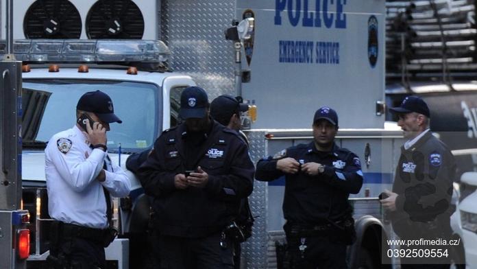 Policisté v USA při zásahu postřelili ročního chlapečka, bojuje v nemocnici o život