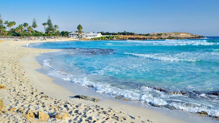 Na Kypru zemřela česká turistka (59), tělo vylovili z moře!