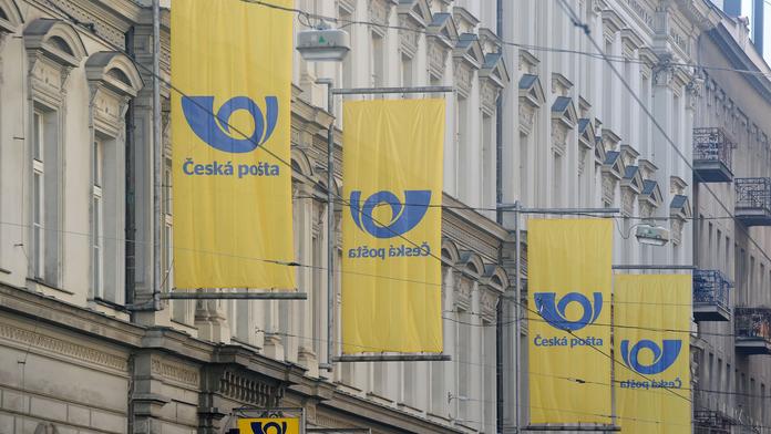 Česká pošta zdražuje své služby! Lidé si připlatí za balíkový servis