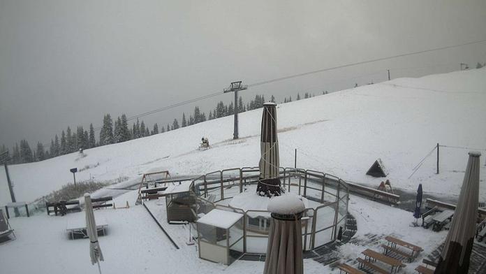 FOTO: Zima dorazila do Alp, od neděle začalo pořádně sněžit