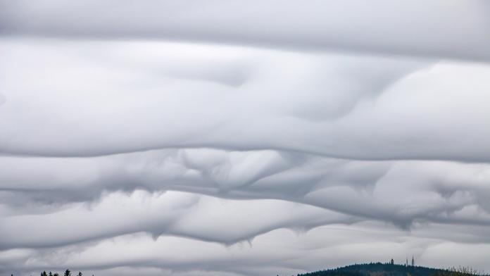 Podivné mraky nad Českem! Zvláštní úkaz vysvětlila meteoroložka