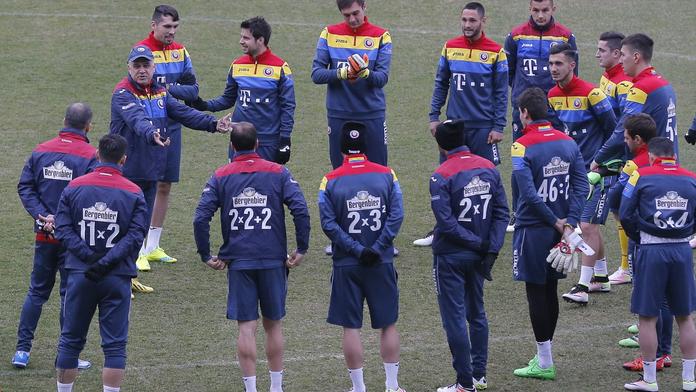 Fotbaloví reprezentanti podpořili výuku: Vypočítejte si naše číslo!