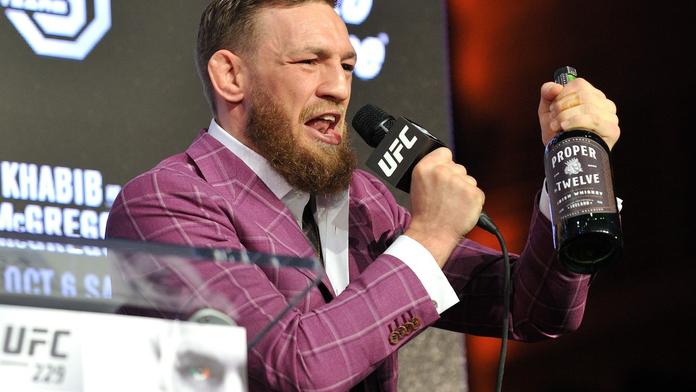 McGregor si rýpl do Super ligy: Co kdybych koupil United?