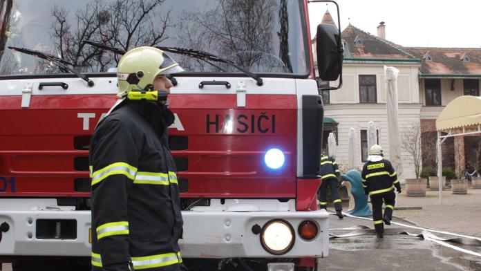 Hasičské auto PŘEJELO ŠKOLÁKA!