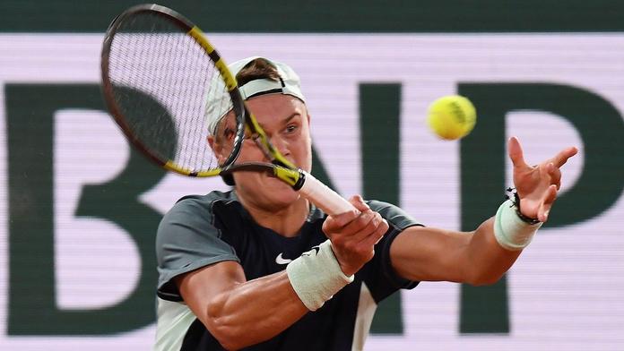 Federer byl 40krát horší, obhajuje talent Rune své nevhodné chování