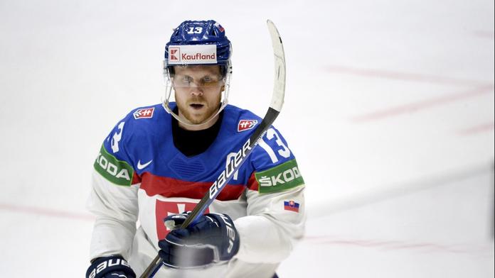 Pomátli se. Na Slováky se snáší kritika. Do KHL prý míří další hráč