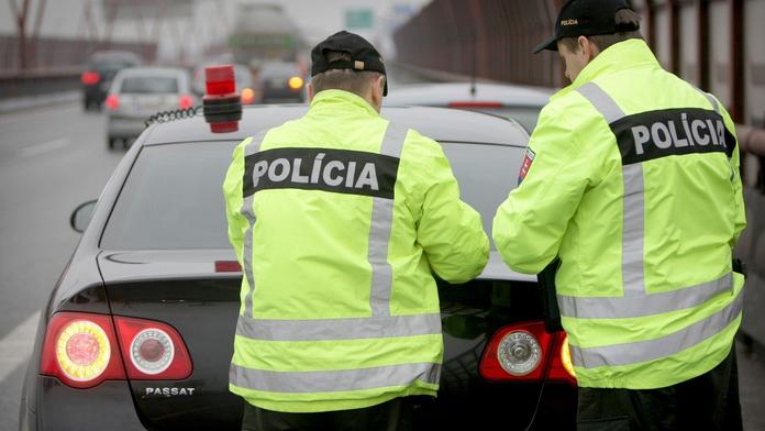 Slováci budou hříšníkům na silnicích zabavovat auta. Přitvrdí i jinak