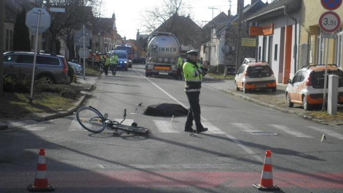 Hezké počasí vylákalo cyklisty, dva na Moravě zemřeli