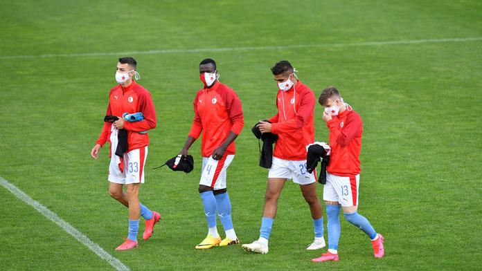 Slávisté ruší soustředění v Portugalsku! V tísni se ocitla i Opava