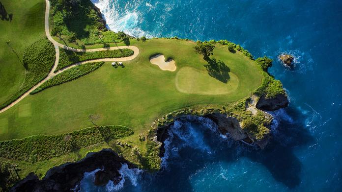 Milovníci golfu zbystřete! Tenhle golfový ráj se vyplatí navštívit