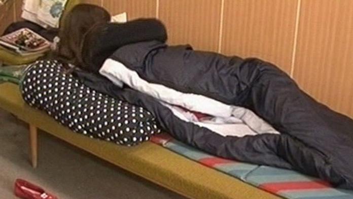 VIDEO: Kvůli pozemkům nocovali přes týden na radnici