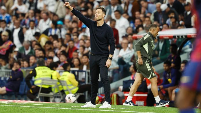 Myslí si, že je Guardiola. Frustrace hráčů v Realu roste, kritizují svého trenéra