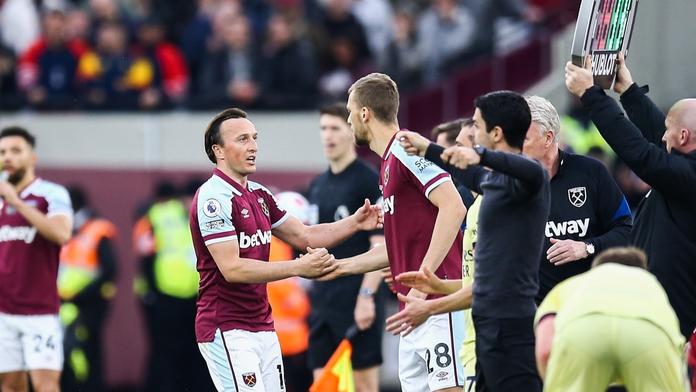 Souček začal na lavičce po více než dvou letech. Moyes přiznal, že chyběl