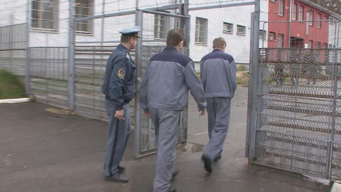 Muž v Tišnově vyhrožoval podpálením benzinky. Měl zvláštní požadavek