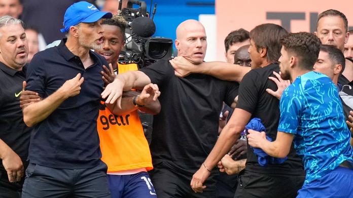Konflikt trenérů pokračuje: Měl jsem ti podkopnout nohy, vzkazuje Conte