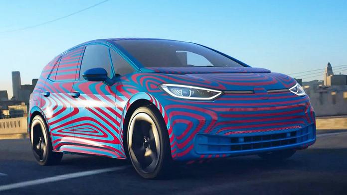 Revoluce začíná. Podivným prckem od VW s ještě divnějším názvem