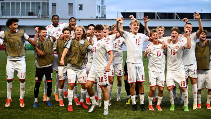 Česká sedmnáctka končí na EURO ve čtvrtfinále. S Dánskem padla na penalty