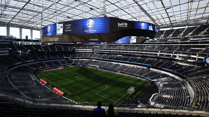 FIFA čelí fiasku. Na úvodní zápas MS zbývají desetitisíce vstupenek