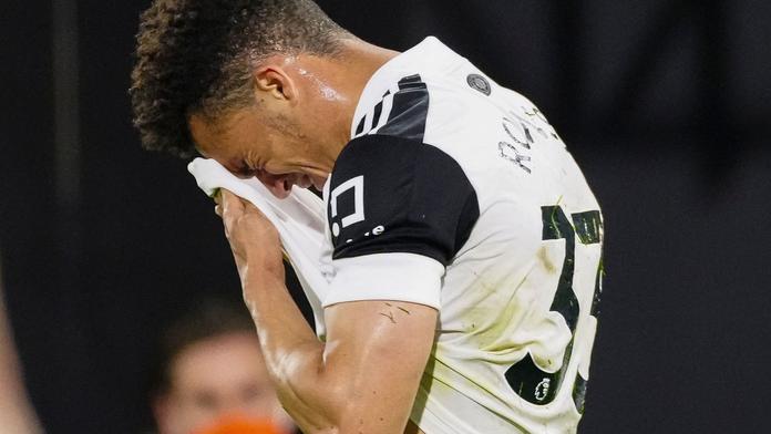Fulham doplnil trojici sestupujících. Vydra pomohl Burnley k výhře