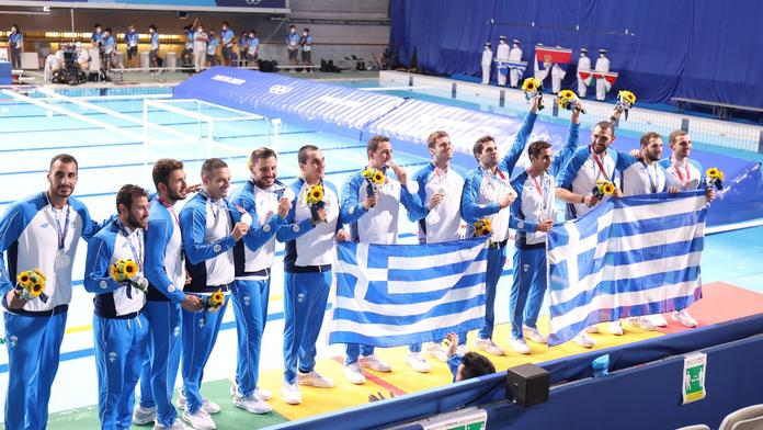 Vodní pólisté dostali balík za stříbro, polovinu věnují obětem požárů