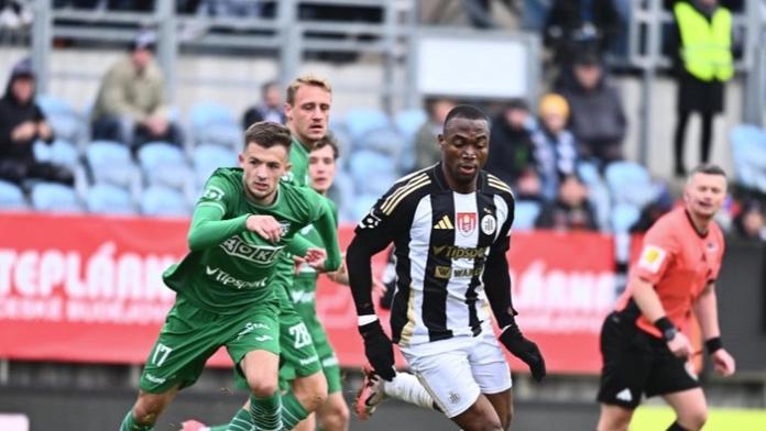 Trápící se Dynamo poškodili i rozhodčí. Komise uznala chybu sudích