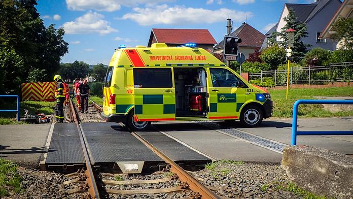 Tragédie na Vsetínsku! Řidič vyjížděl z vedlejší silnice, srazil se s motorkářem