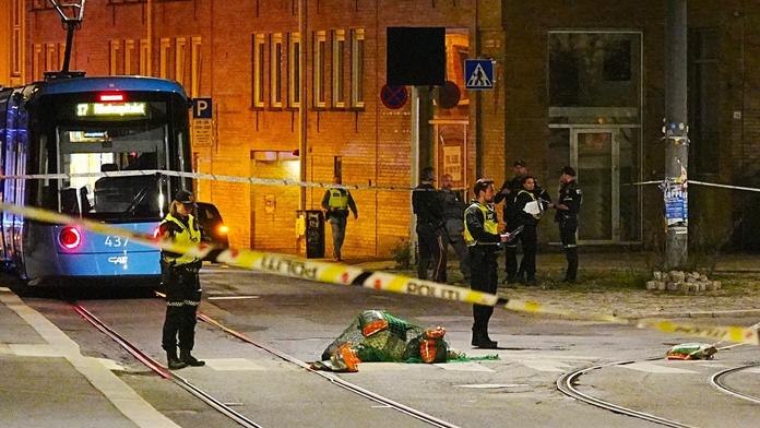 V Oslu zazněla exploze. Gangy při pouliční potyčce použily granáty